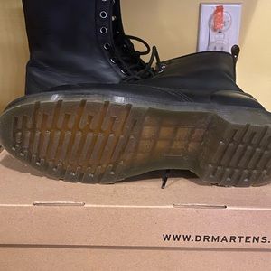 Women’s doc Martin boots, like new condition worn a couple of times.